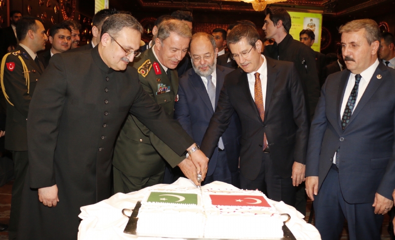Highly attended “Pakistan Day” reception held in Ankara, Prof. Dr. Oya conferred Pakistan’s civil award