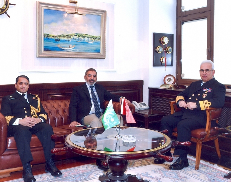 Pakistani Commander of CTF 150 visits Turkey, meets with senior Turkish commanders