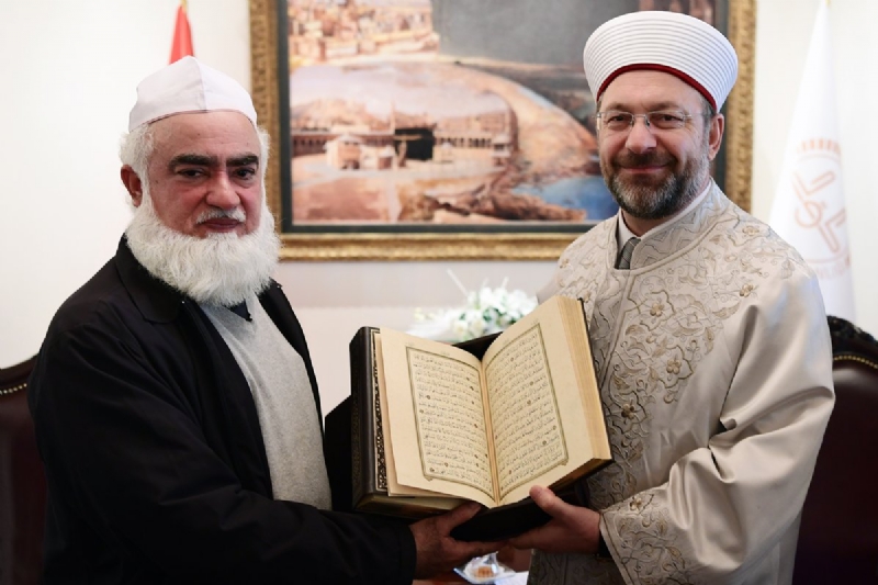 Pakistan’s Minister of State for Religious Affairs meets President of Turkish Diyanet