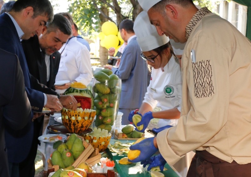 Pakistan Mango & Biryani Festival attracts huge gathering in Ankara