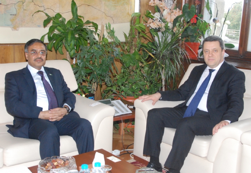 Pakistan and Turkey seek closer collaboration in Railways sector