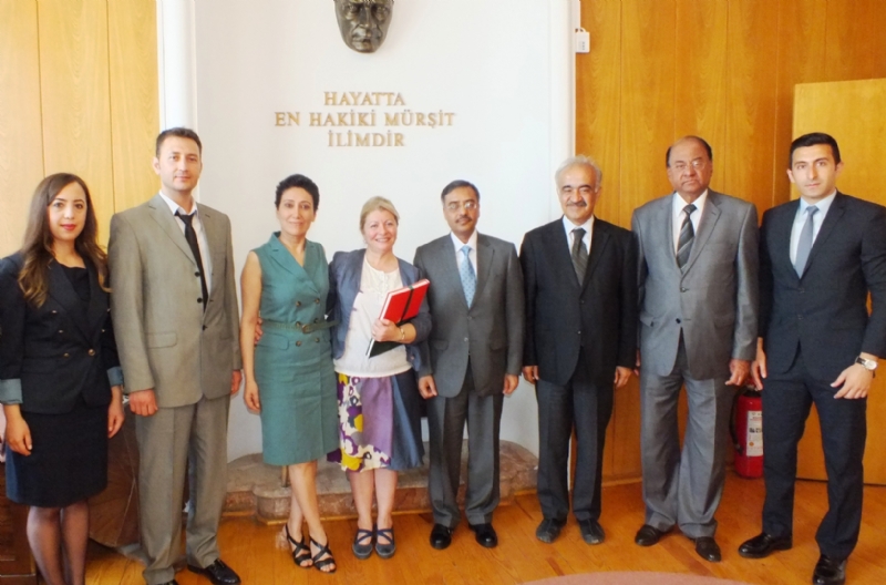 Ambassador Sohail Mahmood visits Urdu Department at Ankara University