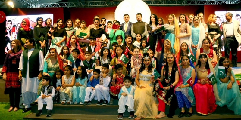 Pakistani cultural performance enthrals audience in Ankara