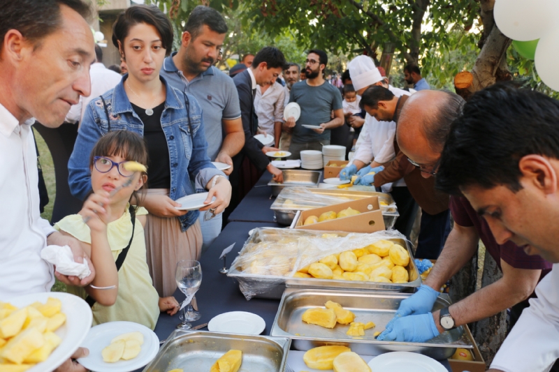 Pakistan Mango & Food Festival attracts huge gathering in Ankara