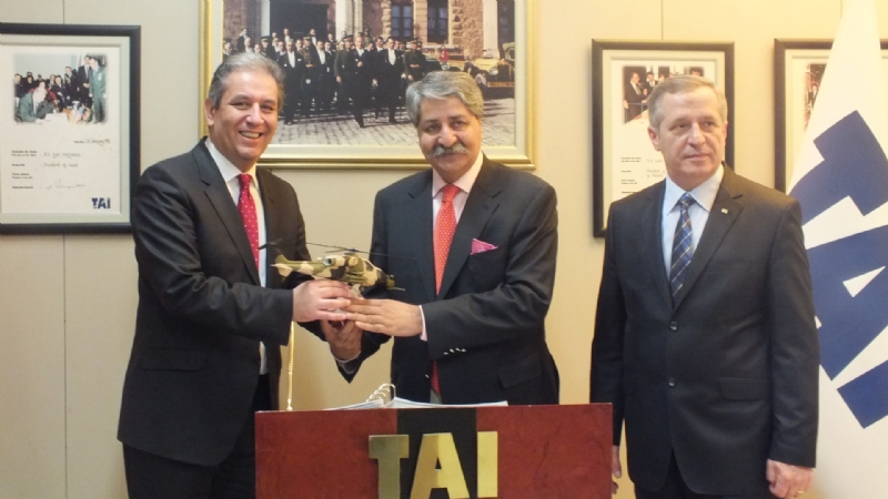 Pakistan Deffence Minister visits Turkish Aerospace Industries