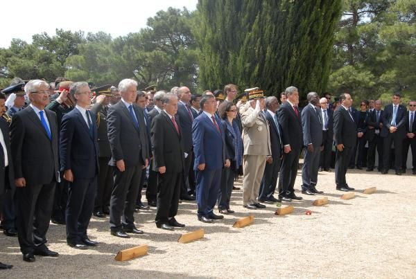 Defence Minister leads Pakistan delegation to the 99th commemoration of Çanakkale battle