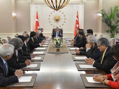 Pakistan parliamentary delegation meets with the Turkish President