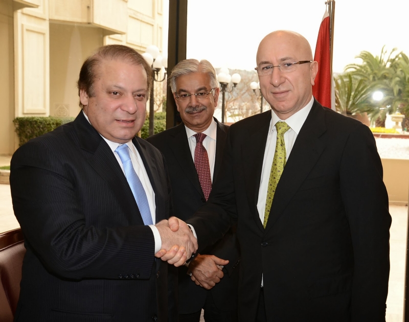 Prime Minister of Pakistan meets with top Turkish businessmen/investors