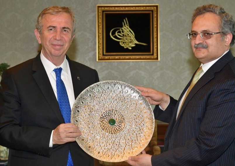 Ambassador Syrus Sajjad Qazi calls on the newly elected mayor of Ankara